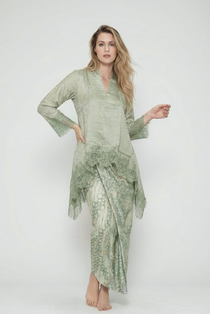 Women's Batik Kebaya Laluna Set Lace