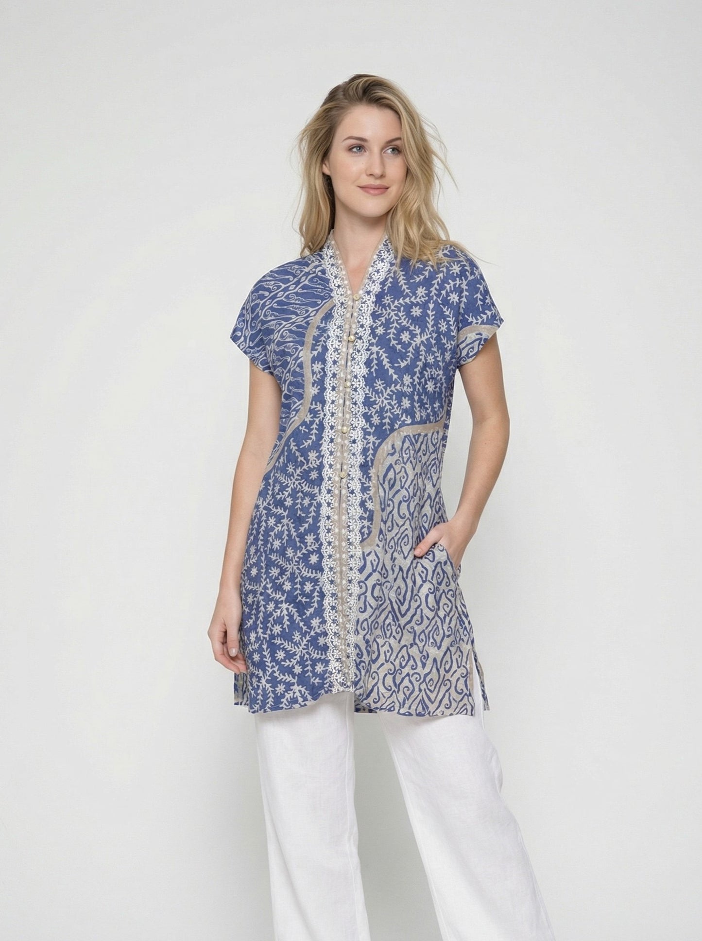 Women's Batik Kebaya Dara Vest - Royal Blue