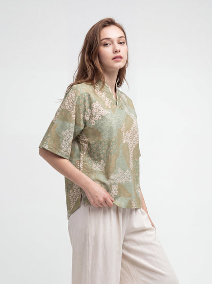 Women's Batik Kimono Top - Quiet Bloom
